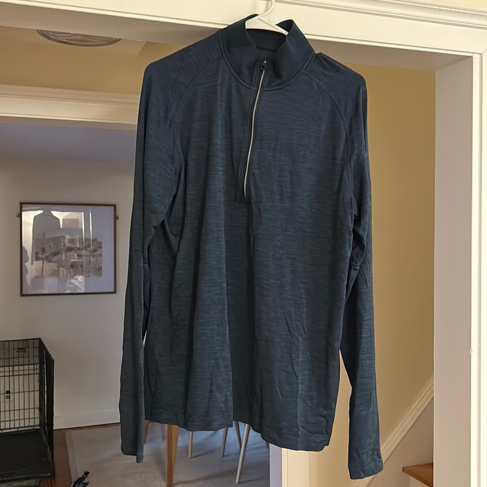 Women’s Size 10 Lululemon Half zip pullover